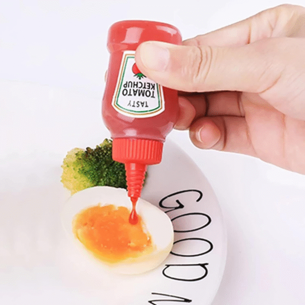 Pack of 02 Kitchen Portable Seasoning Bottle Mini Ketchup Bottle Oil Bottle Small Jar Salad Soy Sauce Spray Bottle Ketchup Honey Mustard - Image 5