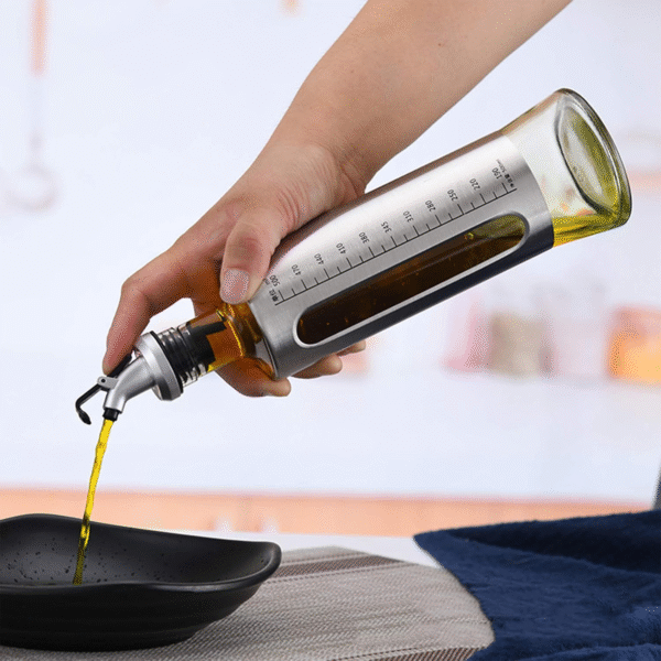 Stainless Steel Oil Dispenser 500ml - Cooking Oil Containers for Kitchen - Dust & Leak Proof Oil Pourer - Modern Oil Can for Kitchen - Glass Oil Dispenser Bottle